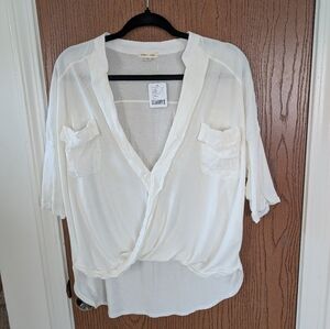 Silence + Noise Urban Outfitters Women's Faux Wrap Blouse *Size S NWT*